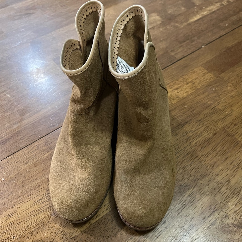 UGG Darling 1004367 Women's Chestnut Suede Ankle Booties Slip On